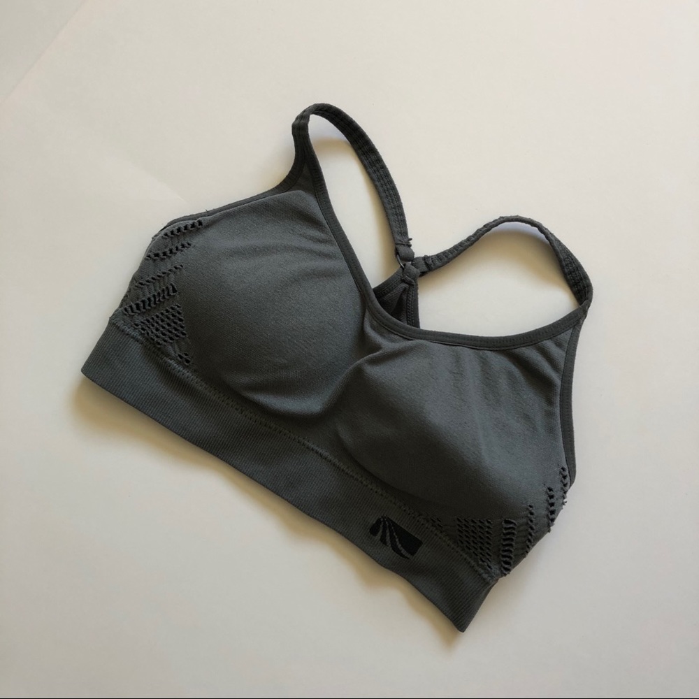 Sports bra